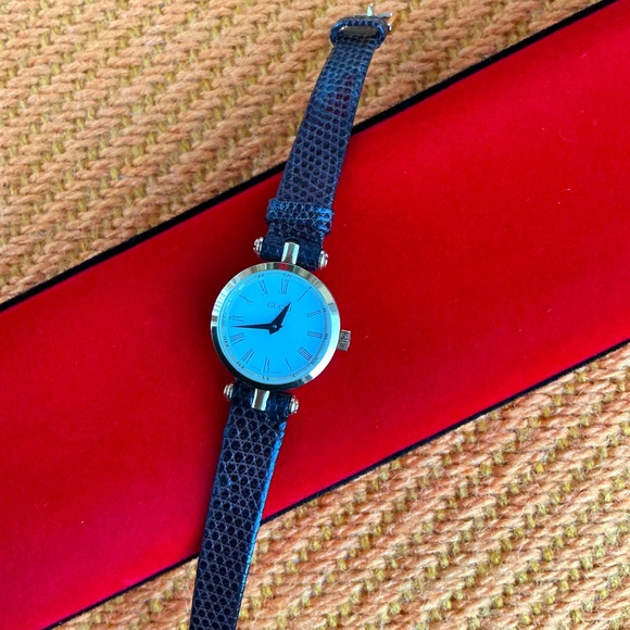 Ladies GUCCI SHERRY LINE watch❤️LOVELY💚❤️🧡 - Picture 4 of 12